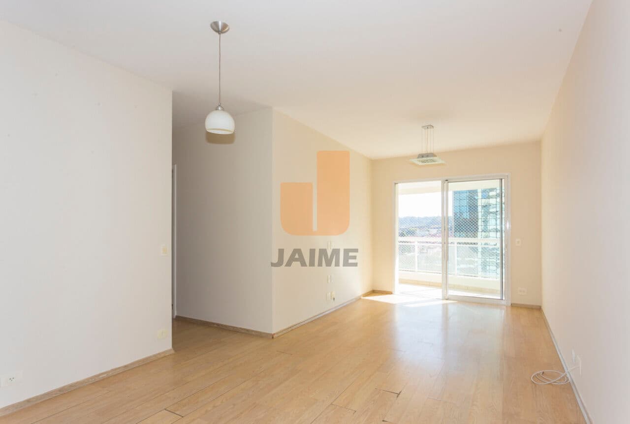 Apartamento em Cidade Monções