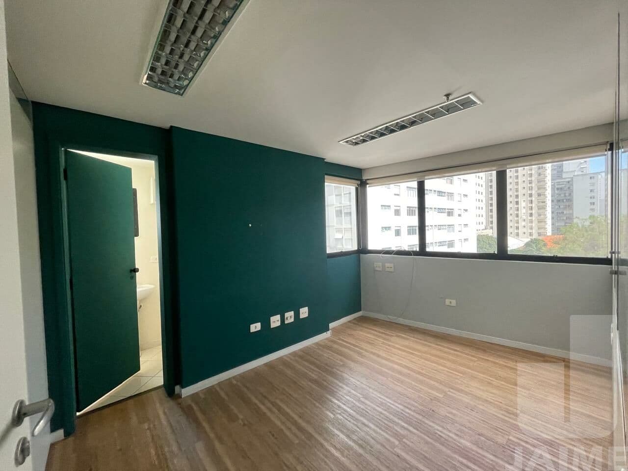 Comercial na R DOUTOR ALBUQUERQUE LINS — Higienópolis, São Paulo - foto 4