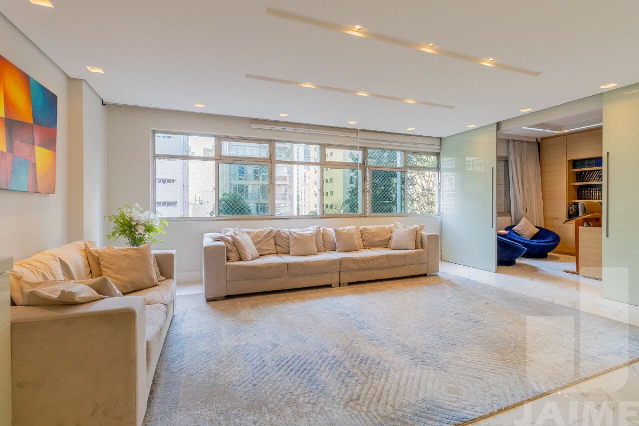 Apartamento de 3 dormitórios na R SÃO VICENTE DE PAULA — Higienópolis, São Paulo