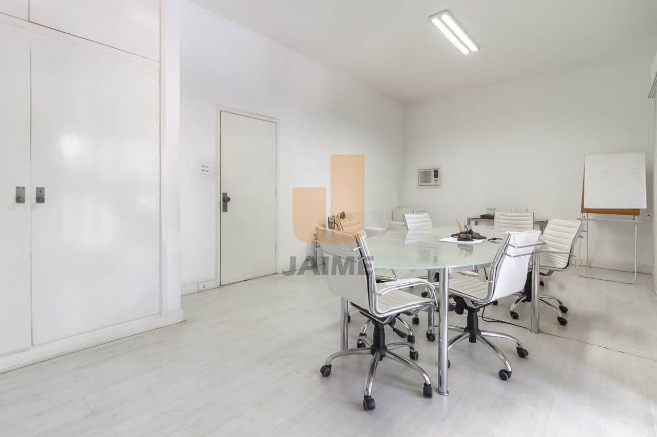 Casa de 4 dormitórios na R Atlântica — Jardim América, São Paulo - foto 4