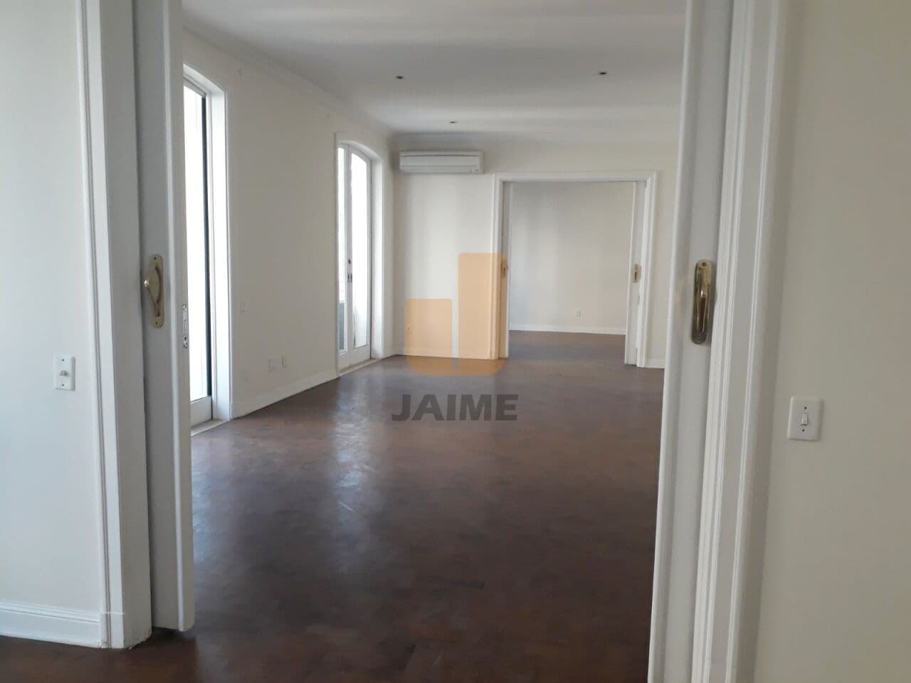 Apartamento de 2 dormitórios na R Padre João Manuel — Cerqueira César, São Paulo - foto 4