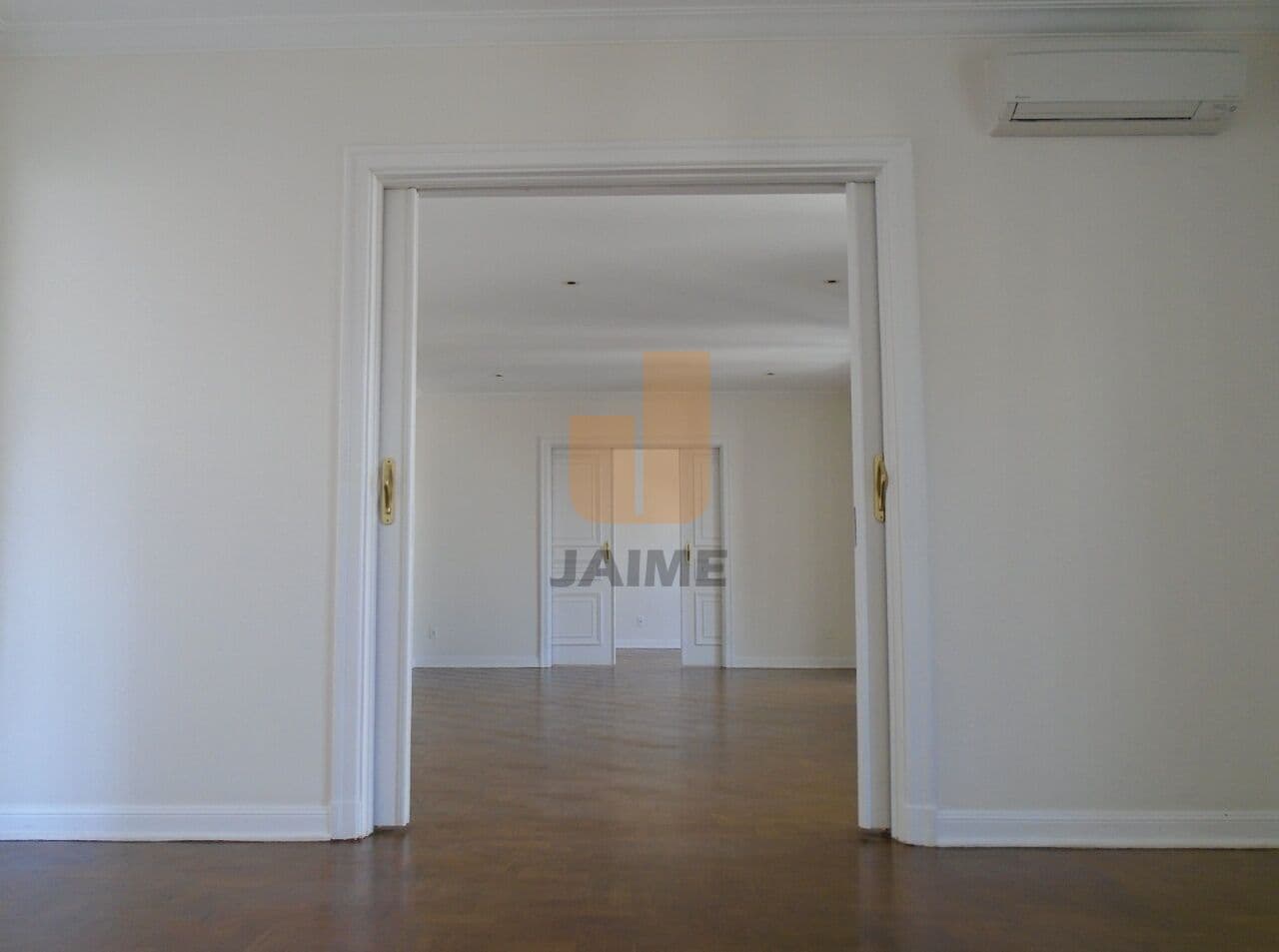 Apartamento de 2 dormitórios na R Padre João Manuel — Cerqueira César, São Paulo - foto 3