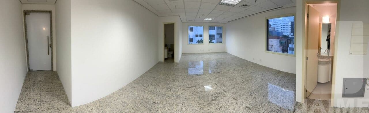 Comercial na AV ANGÉLICA — Higienópolis, São Paulo