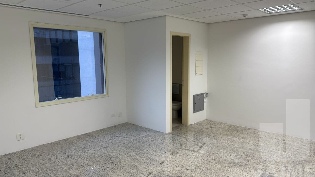 Comercial na AV ANGÉLICA — Higienópolis, São Paulo - foto 2