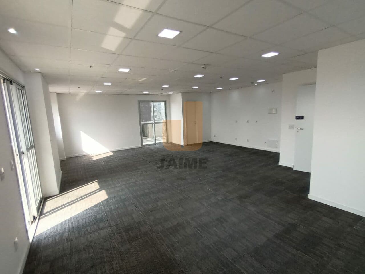 Comercial na AV MARQUÊS DE SÃO VICENTE — Várzea da Barra Funda, São Paulo - foto 2