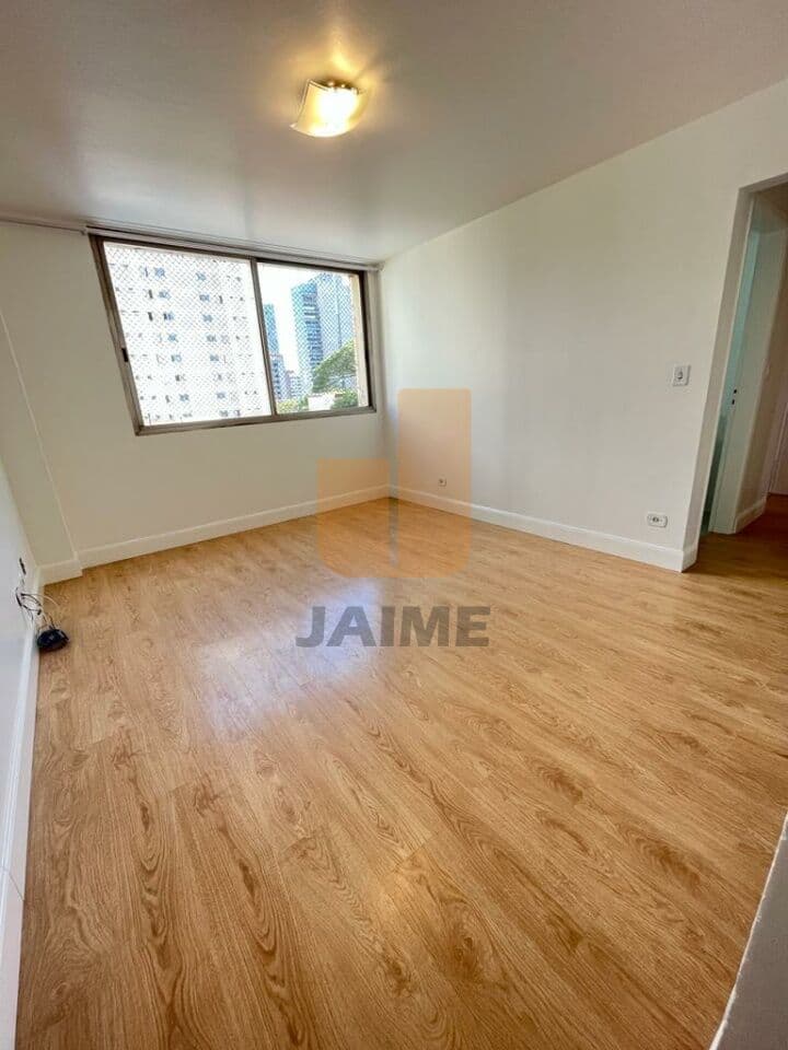 Apartamento de 2 dormitórios na R TEODORO SAMPAIO — Pinheiros, São Paulo