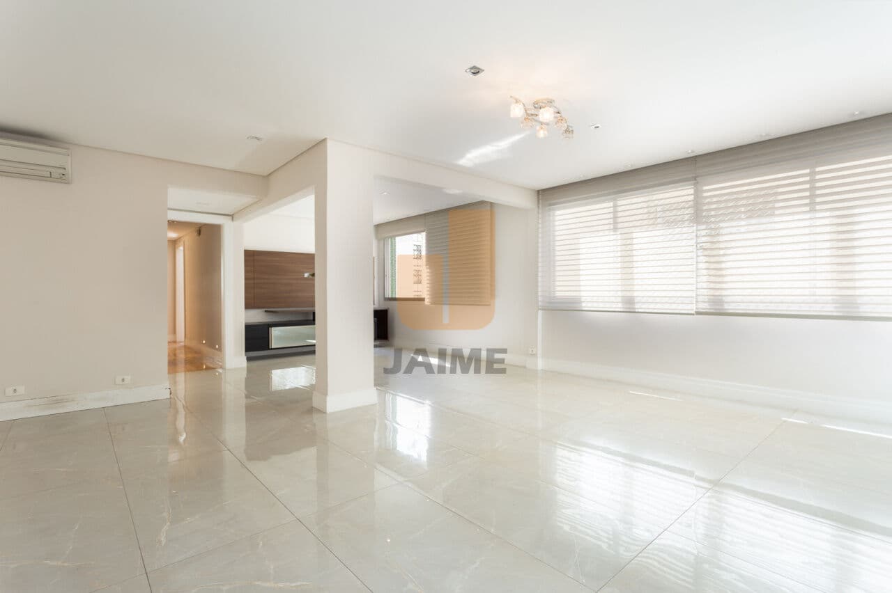Apartamento em Itaim Bibi