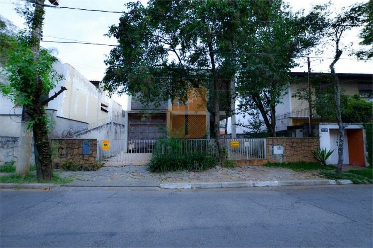 Casa de 4 dormitórios na R Bauru — Pacaembu, São Paulo - foto 5