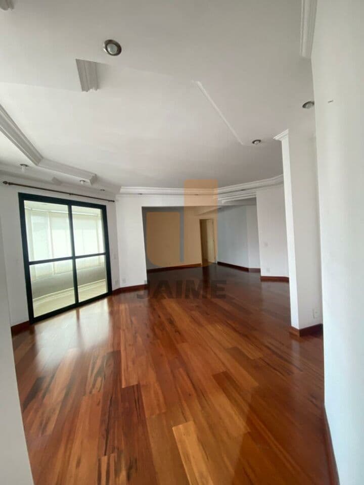 Apartamento de 3 dormitórios na R Mateus Grou — Pinheiros, São Paulo