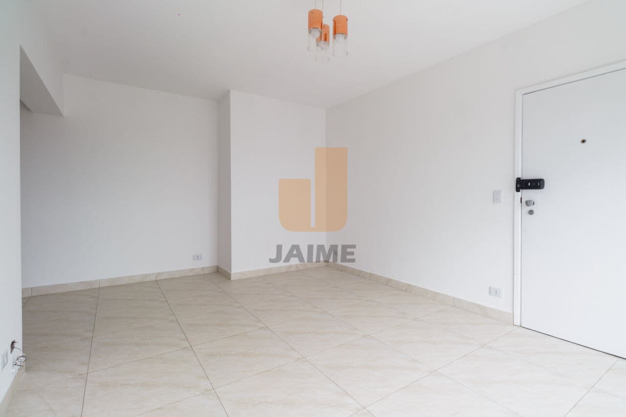 Apartamento de 3 dormitórios na R Loureiro da Cruz — Aclimação, São Paulo - foto 3