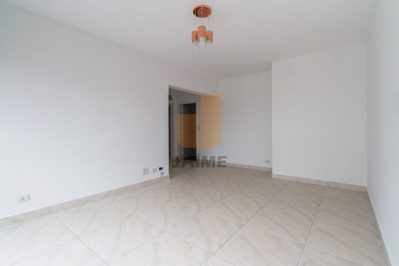 Apartamento de 3 dormitórios na R Loureiro da Cruz — Aclimação, São Paulo - foto 4
