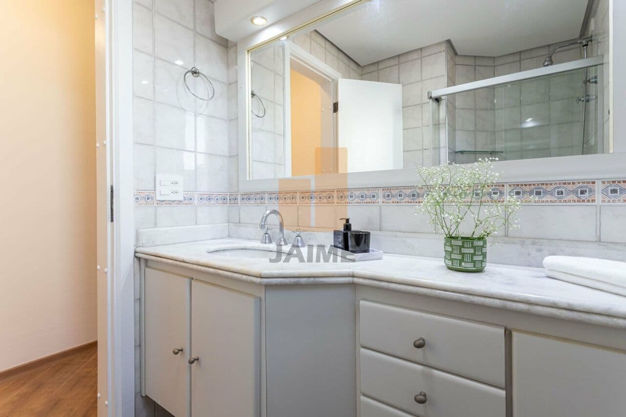 Apartamento de 4 dormitórios na R Agostinho Rodrigues Filho — Vila Clementino, São Paulo - foto 2