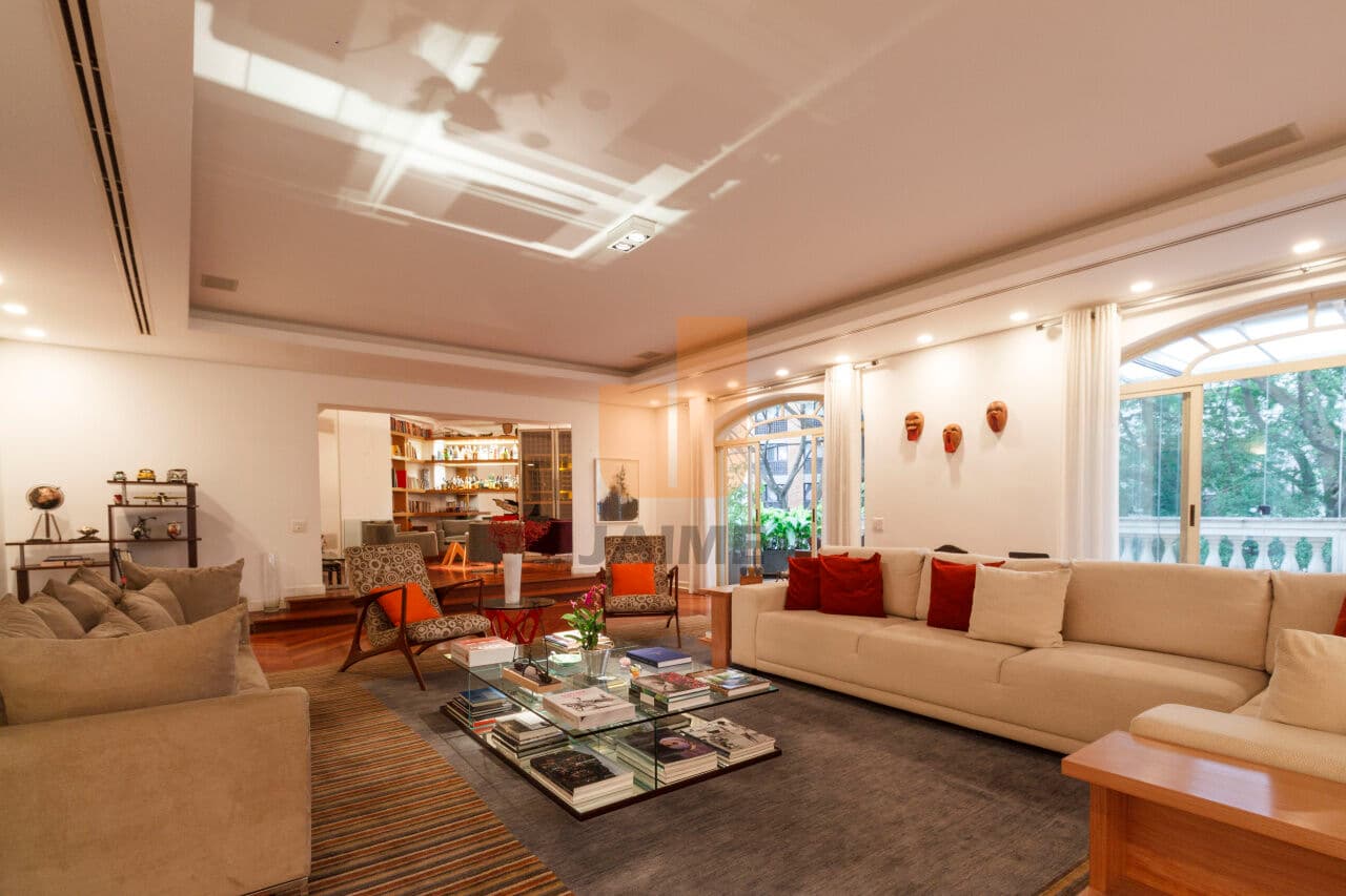 Apartamento de 4 dormitórios na R Maranhão — Higienópolis, São Paulo