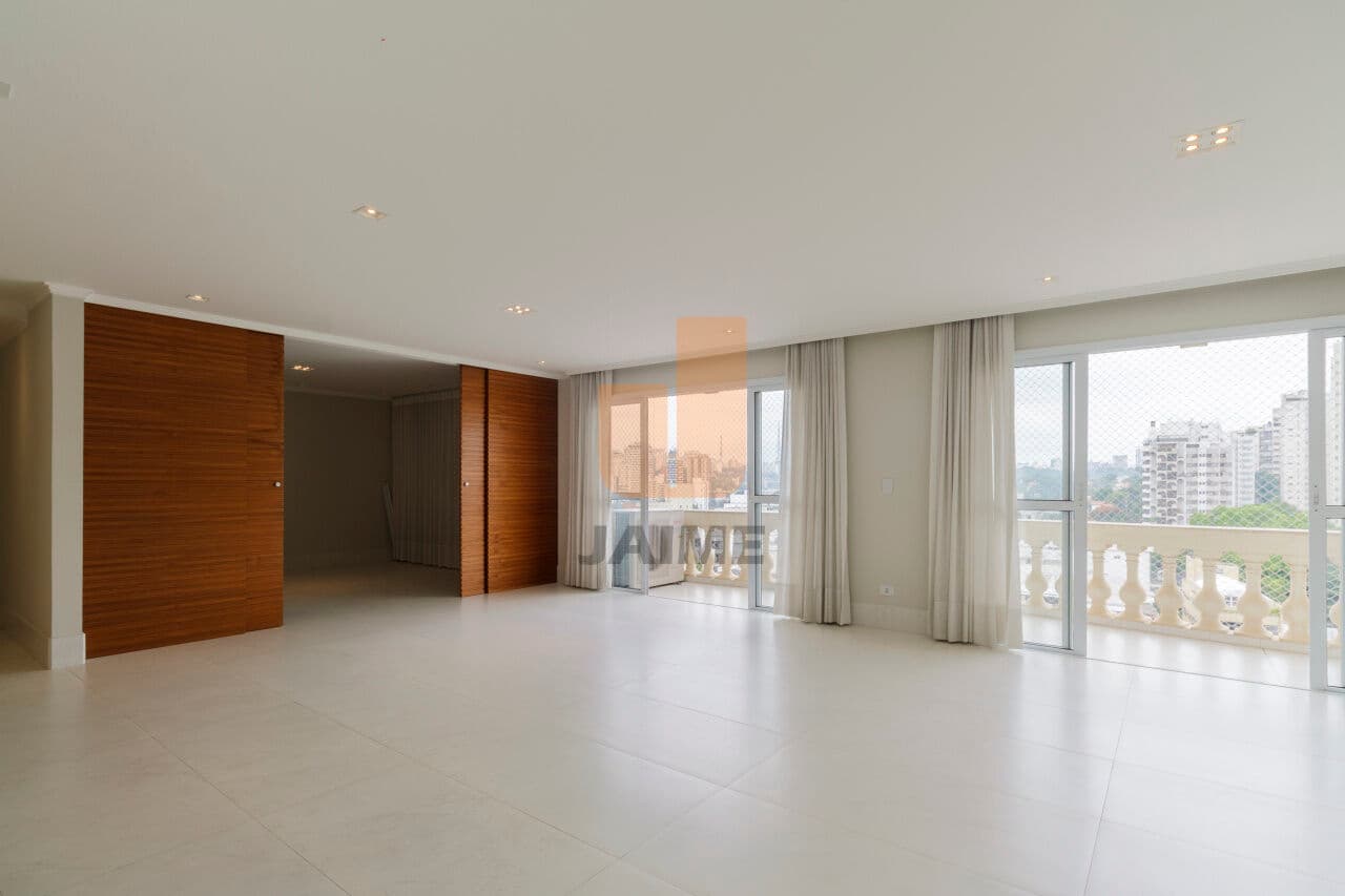 Apartamento de 3 dormitórios na R PARAGUASSU — Perdizes, São Paulo