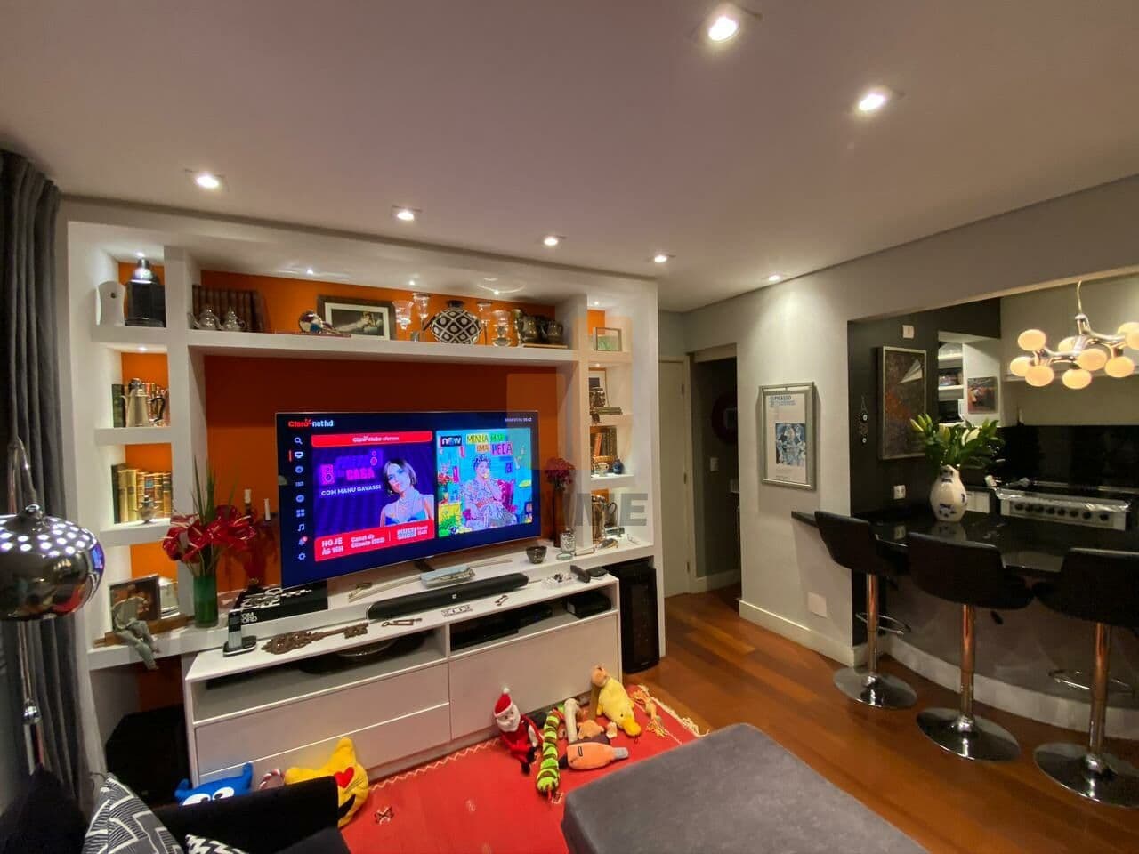 Apartamento de 2 dormitórios na R OSCAR FREIRE — Pinheiros, São Paulo