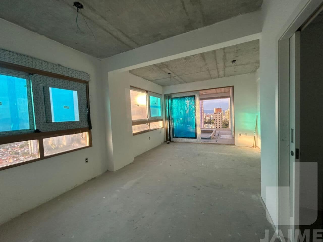 Apartamento de 3 dormitórios na R Havaí — Sumaré, São Paulo - foto 2