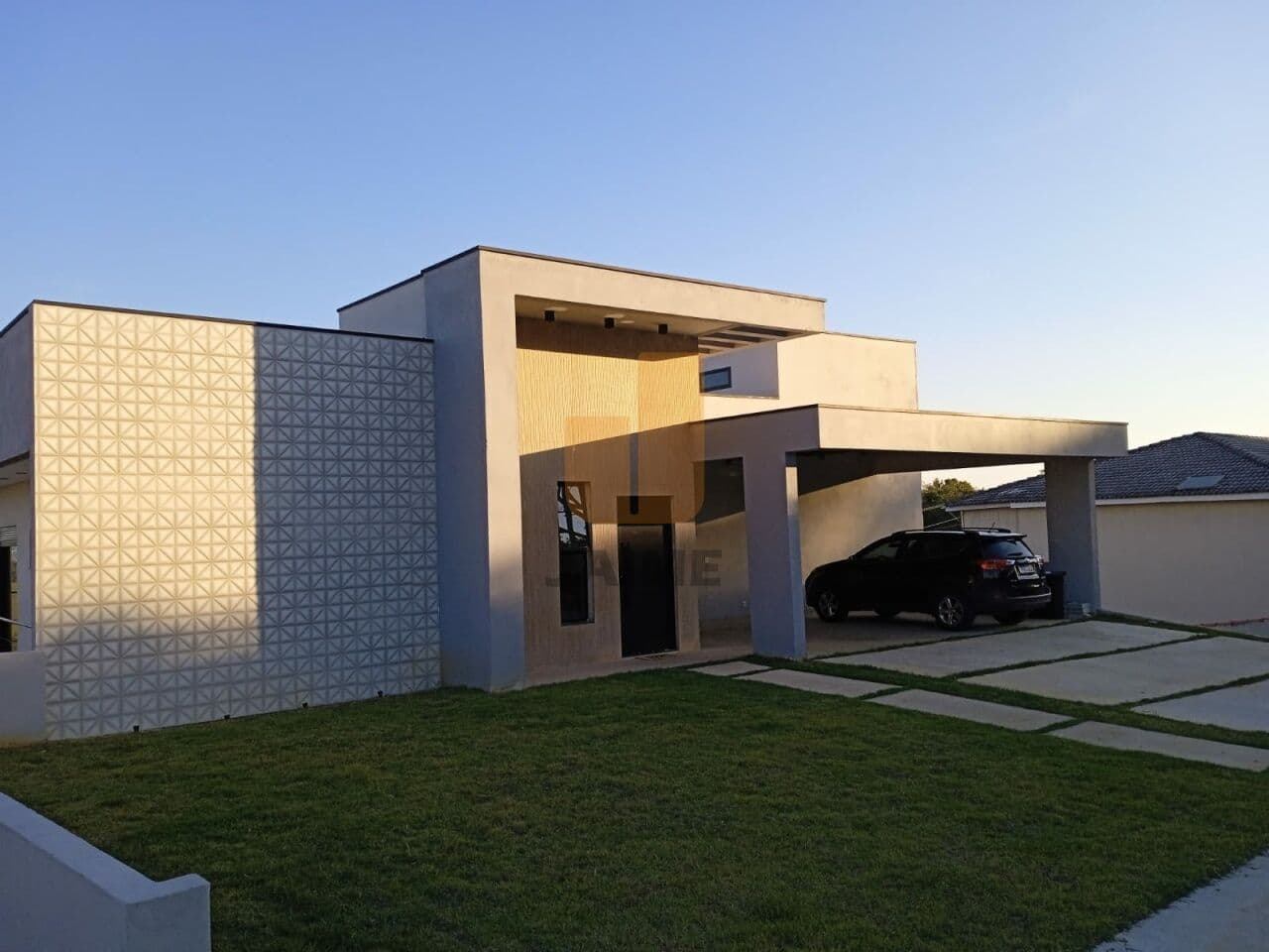 Casa de 4 dormitórios na AL Das Calendulas — Colinas do Parahyba, São Paulo