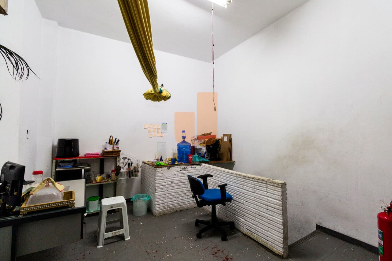 Comercial na R TEODORO SAMPAIO — Pinheiros, São Paulo - foto 5