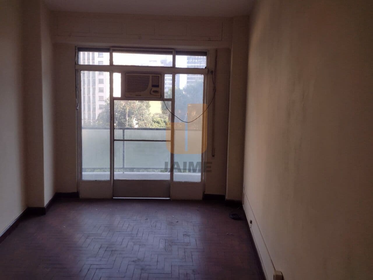 Comercial de 1 dormitório na LARGO Do Paissandu — Centro, São Paulo - foto 2