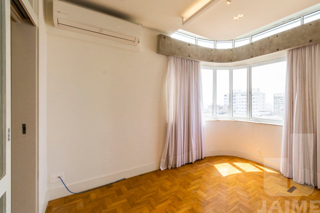 Apartamento de 4 dormitórios na R ITACOLOMI — Higienópolis, São Paulo - foto 3