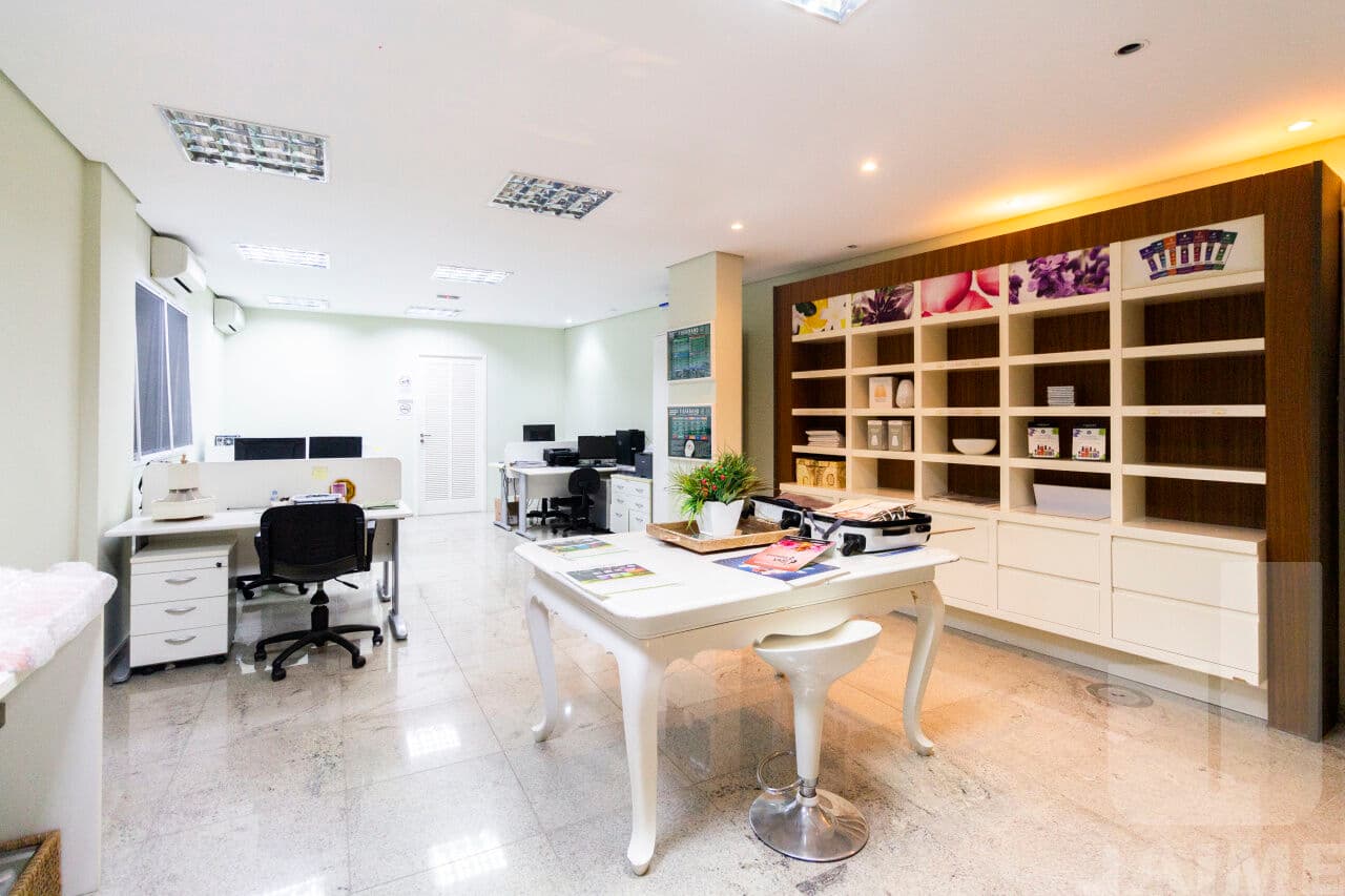 Comercial de 7 dormitórios na R Cardoso de Almeida — Sumaré, São Paulo - foto 5