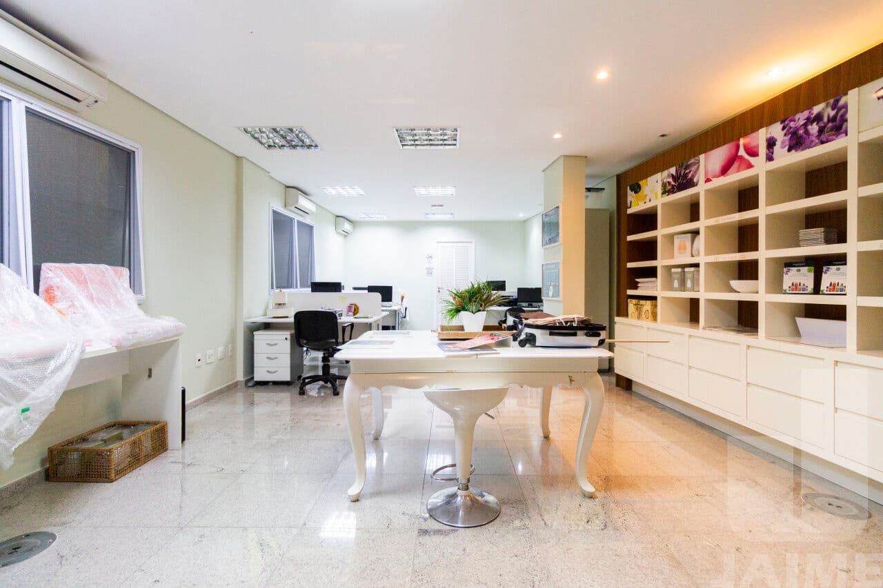 Comercial de 7 dormitórios na R Cardoso de Almeida — Sumaré, São Paulo - foto 4