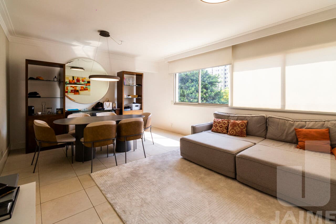 Apartamento de 3 dormitórios na R GABRIEL DOS SANTOS — Santa Cecília, São Paulo