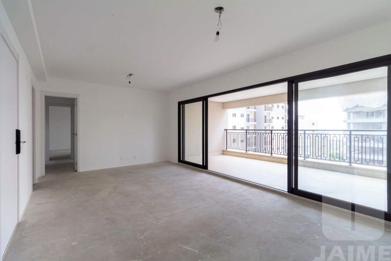 Apartamento de 3 dormitórios na R Ministro Godói — Perdizes, São Paulo