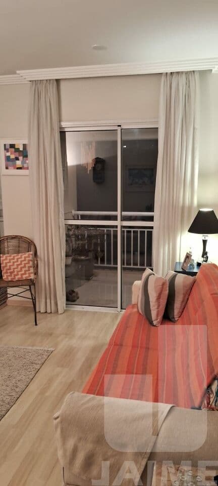 Apartamento de 2 dormitórios na R Itararé — Bela Vista, São Paulo