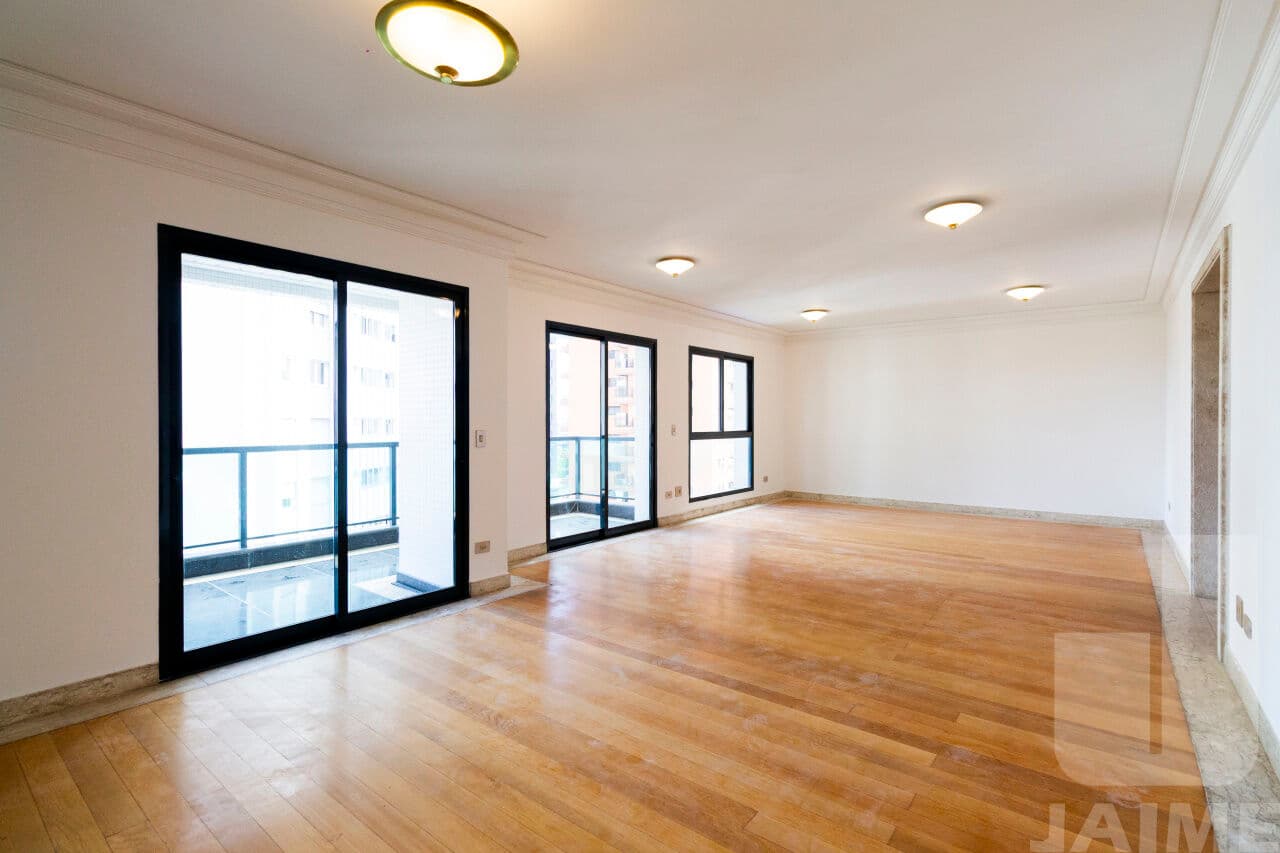 Apartamento de 4 dormitórios na R BAHIA — Higienópolis, São Paulo - foto 1
