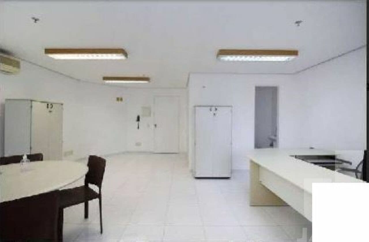 Comercial na R DOUTOR NETO DE ARAÚJO — Vila Mariana, São Paulo
