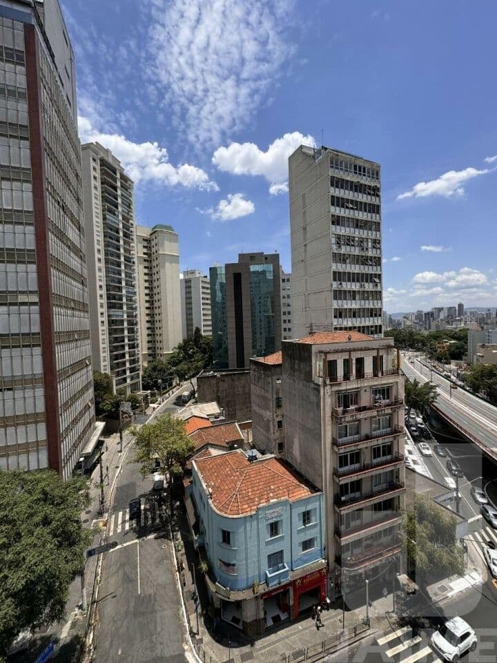 Apartamento de 2 dormitórios na R TREZE DE MAIO — Bela Vista, São Paulo - foto 2