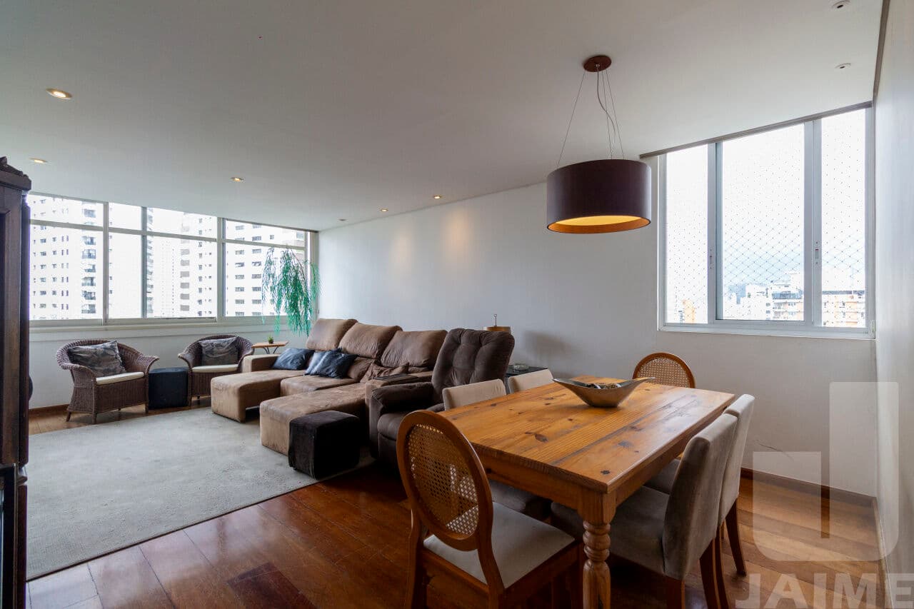 Apartamento de 3 dormitórios na R DOUTOR VEIGA FILHO — Higienópolis, São Paulo