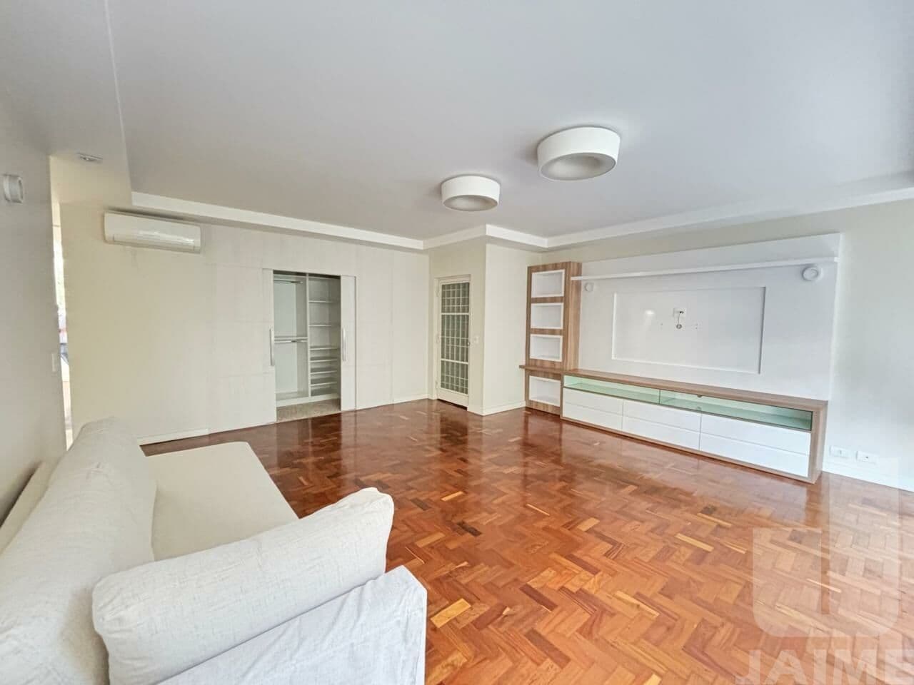 Apartamento de 3 dormitórios na R Gustavo Teixeira — Pacaembu, São Paulo - foto 2