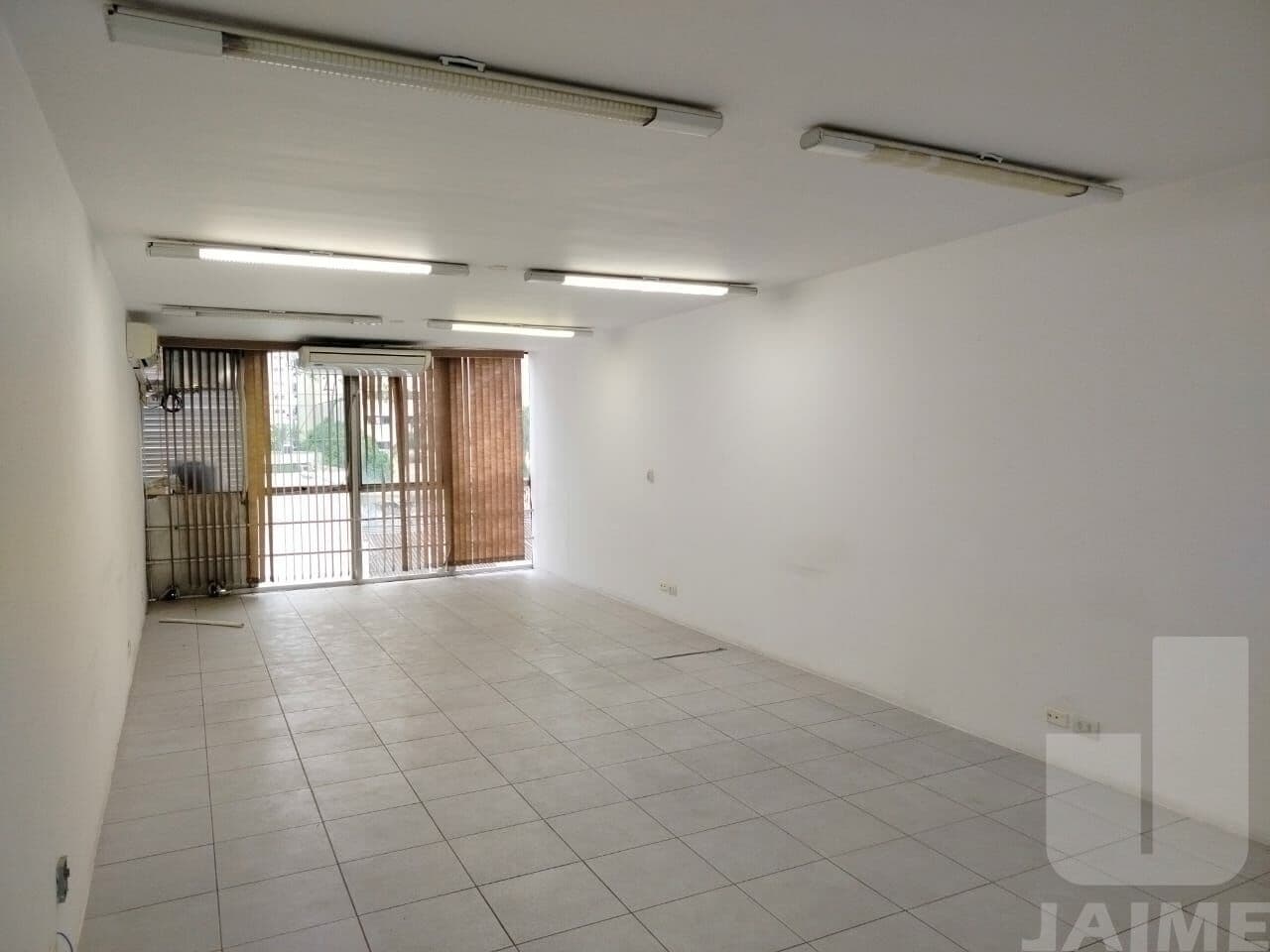 Comercial na AV ANGÉLICA — Higienópolis, São Paulo