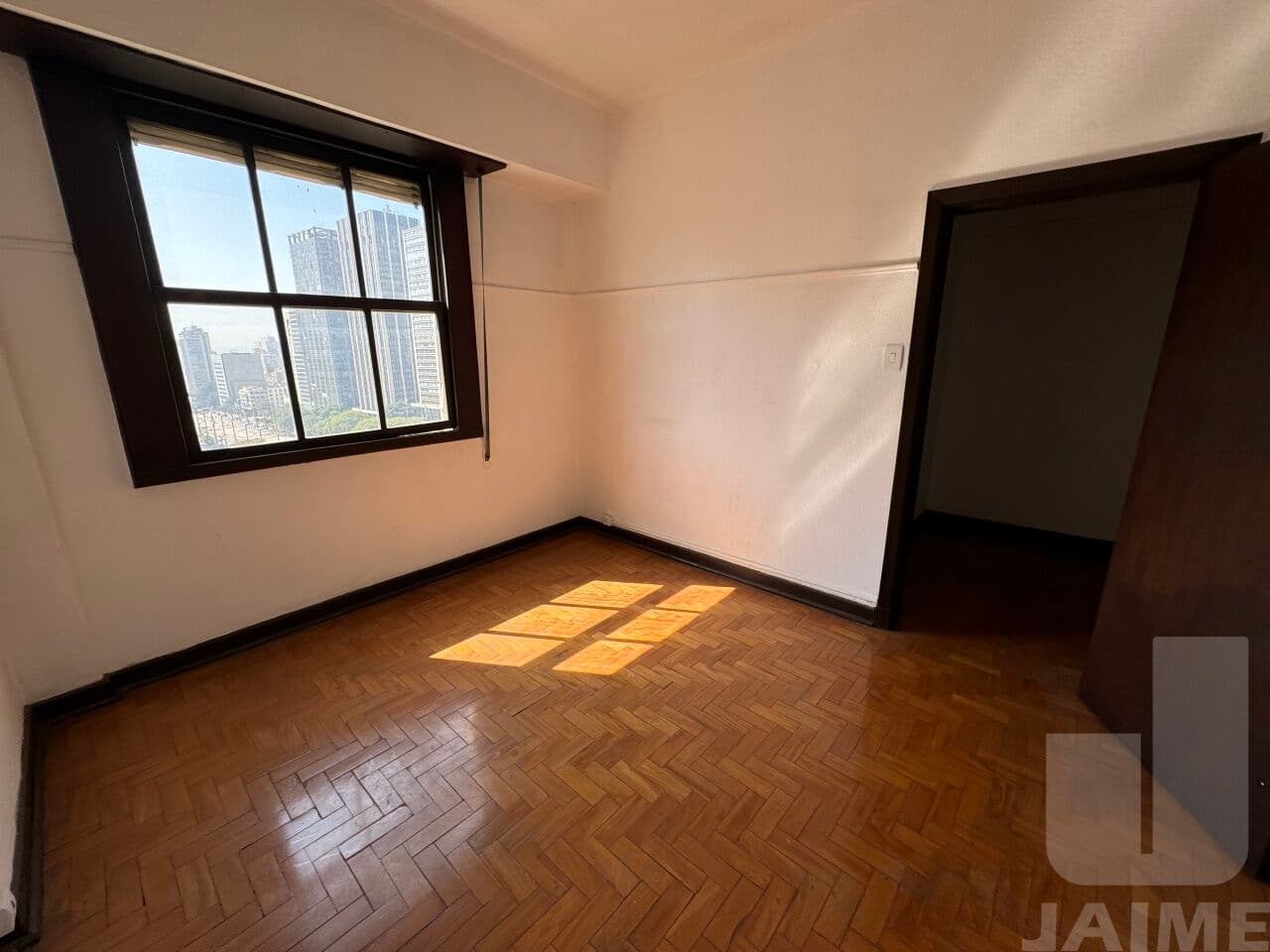 Comercial na AV NOVE DE JULHO — Bela Vista, São Paulo