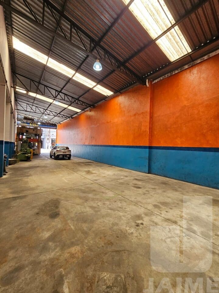 Comercial de 3 dormitórios na R Piratininga — Vila Bandeirantes, São Paulo - foto 3