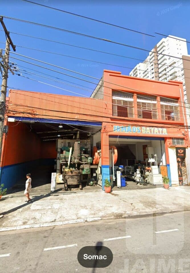 Comercial de 3 dormitórios na R Piratininga — Vila Bandeirantes, São Paulo