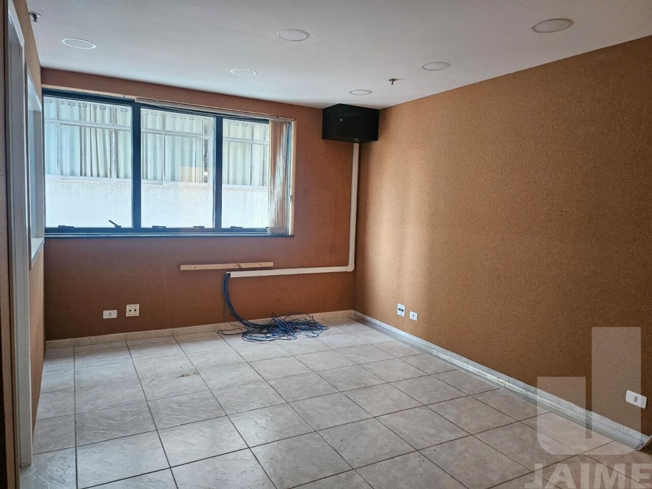 Comercial na AV Angélica — Higienópolis, São Paulo