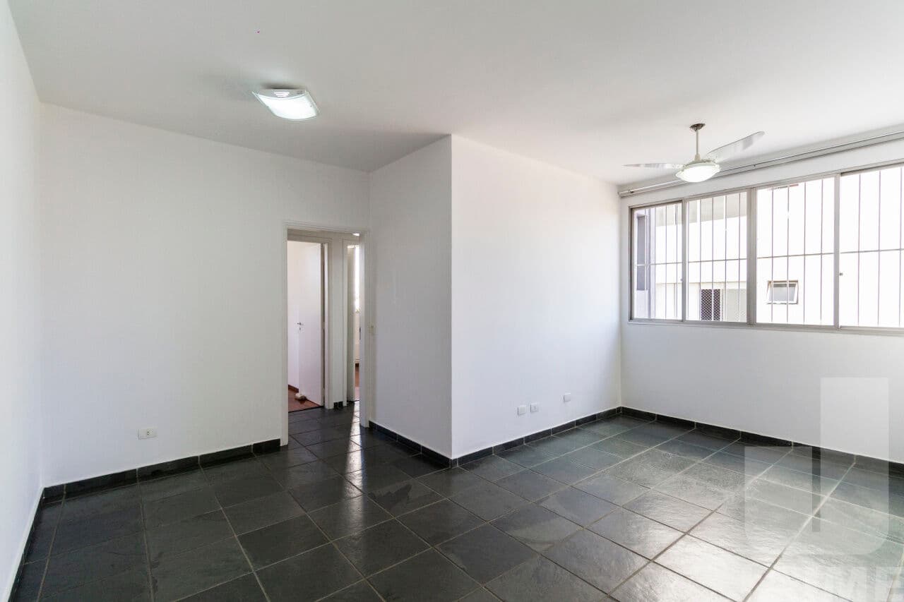 Apartamento em Vila Anglo Brasileira