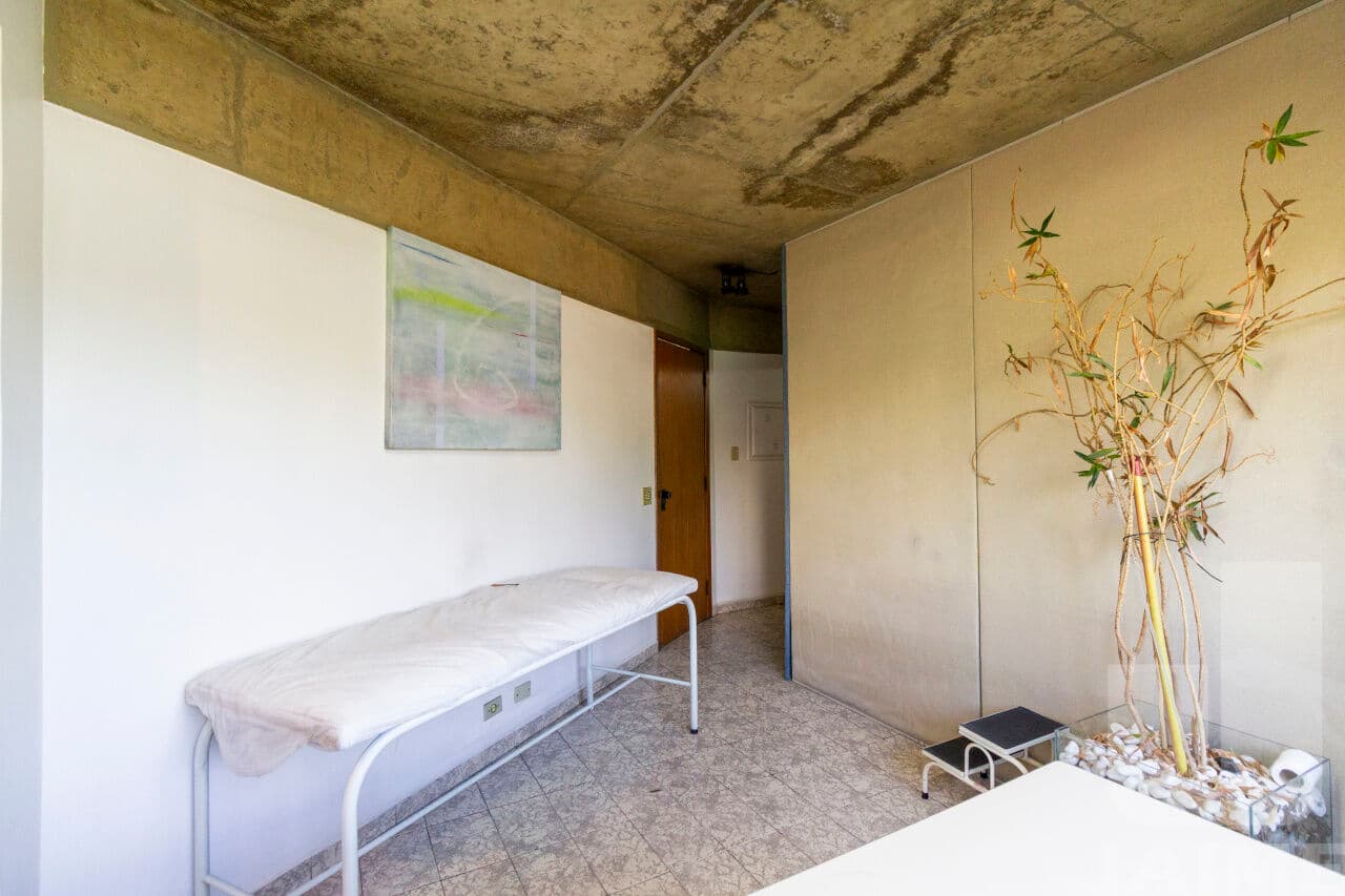 Comercial na R MATO GROSSO — Higienópolis, São Paulo - foto 3