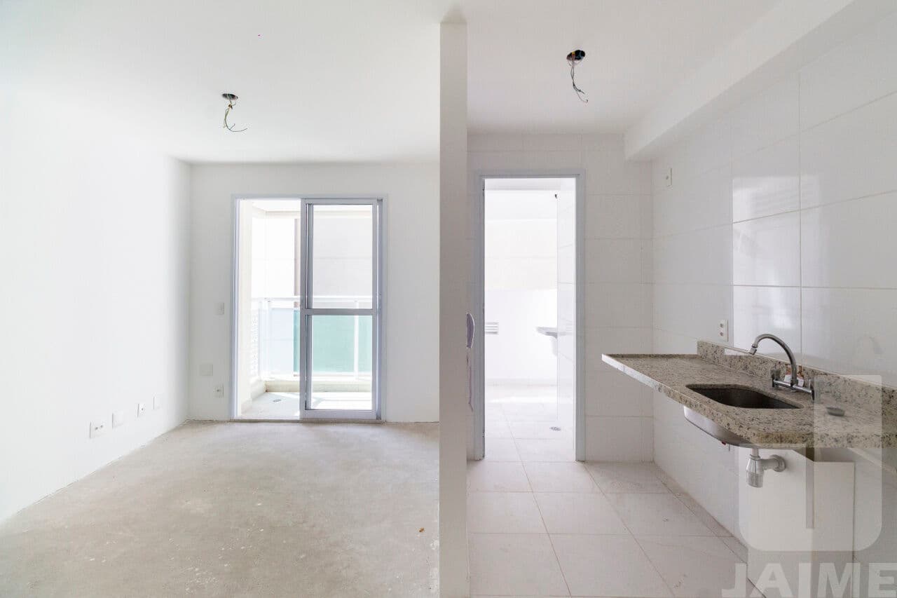 Apartamento de 1 dormitório na R DOUTOR ALFREDO DE CASTRO — Barra Funda, São Paulo