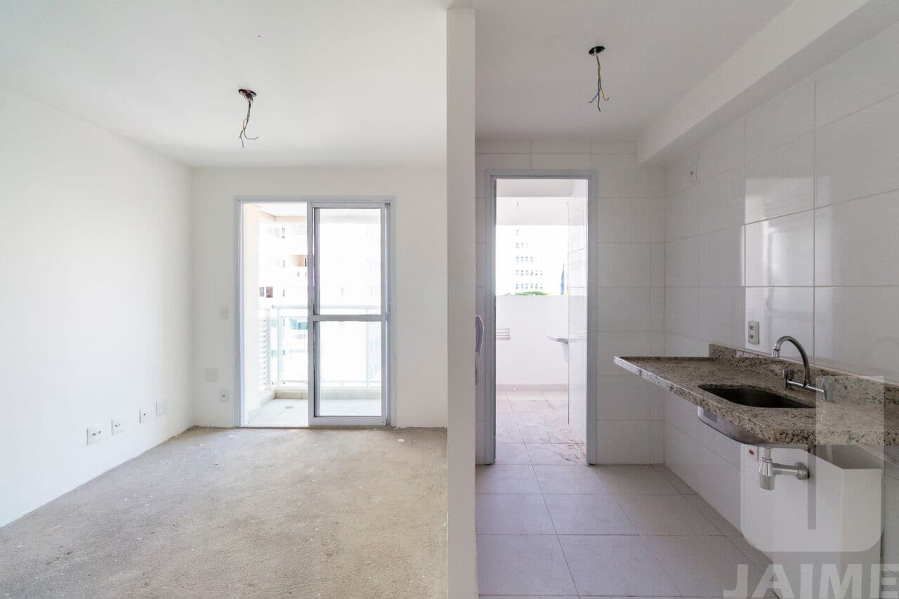 Apartamento de 1 dormitório na R DOUTOR ALFREDO DE CASTRO — Barra Funda, São Paulo - foto 2