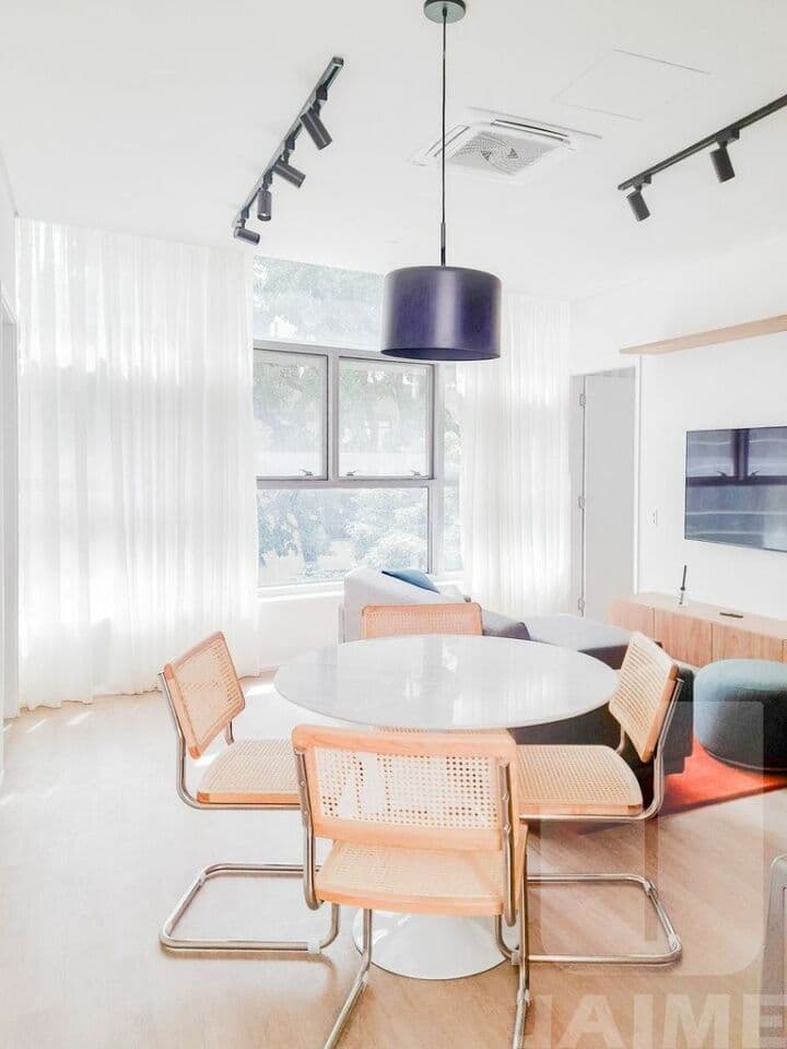 Apartamento de 2 dormitórios na R Da Consolação — Consolação, São Paulo