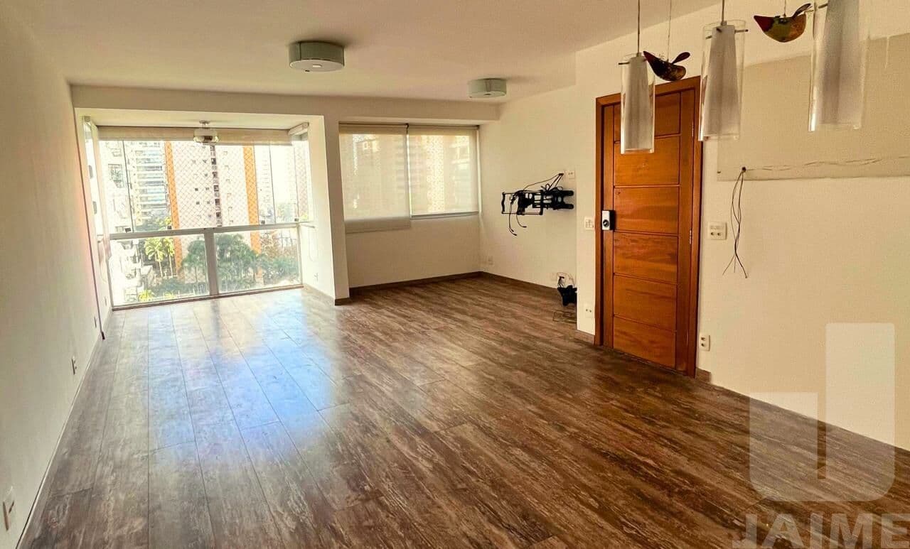 Apartamento em Moema