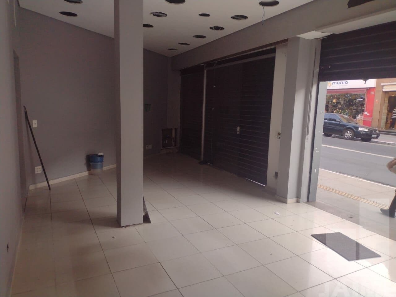 Comercial na R Doze de Outubro — Lapa, São Paulo