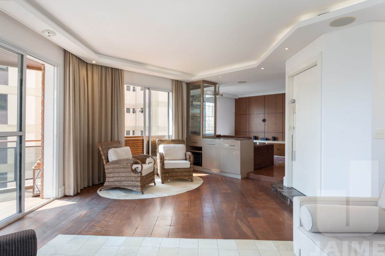 Apartamento de 3 dormitórios na R Silva Correia — Vila Nova Conceição, São Paulo - foto 3