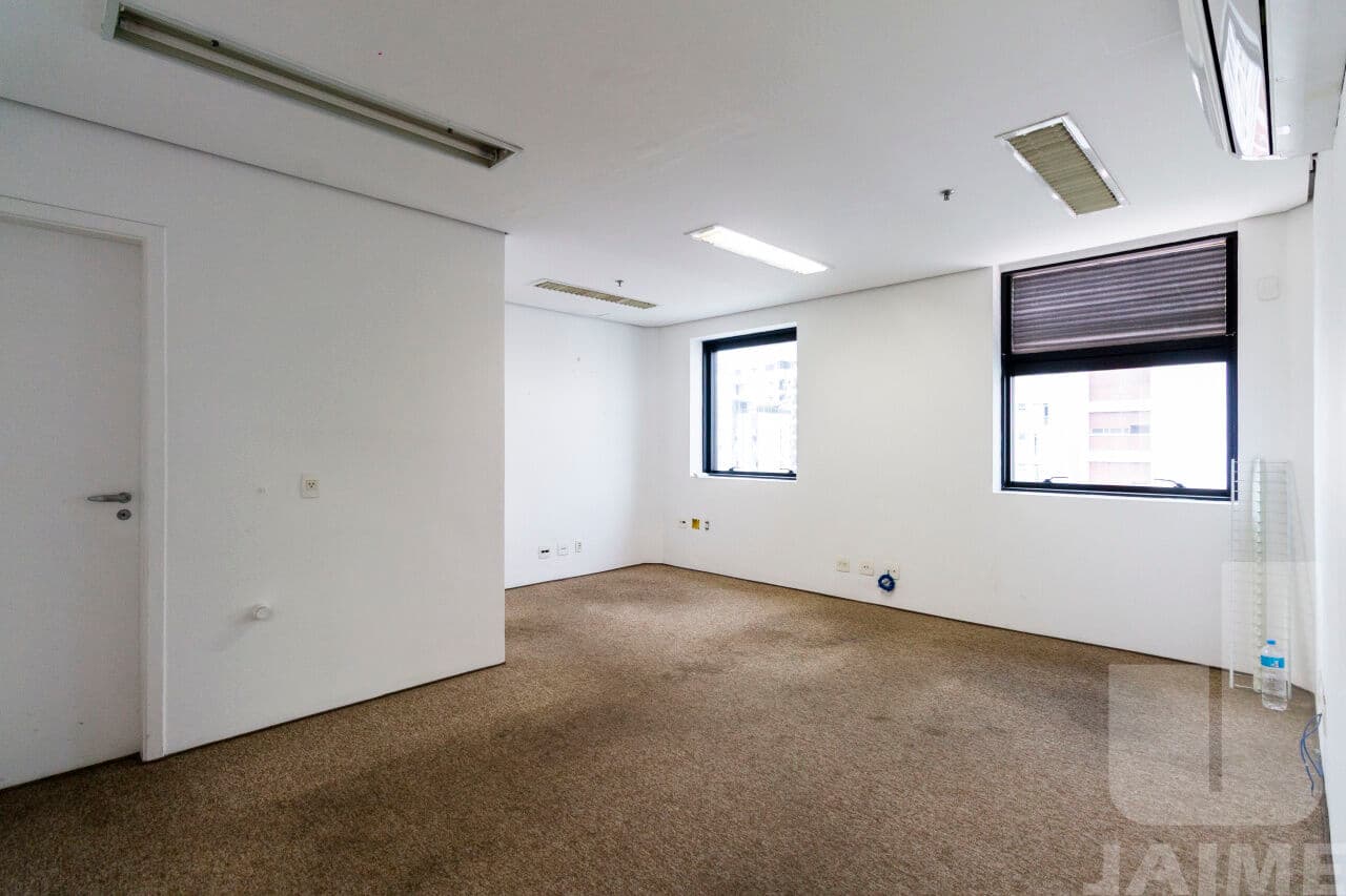 Comercial em Santa Cecília
