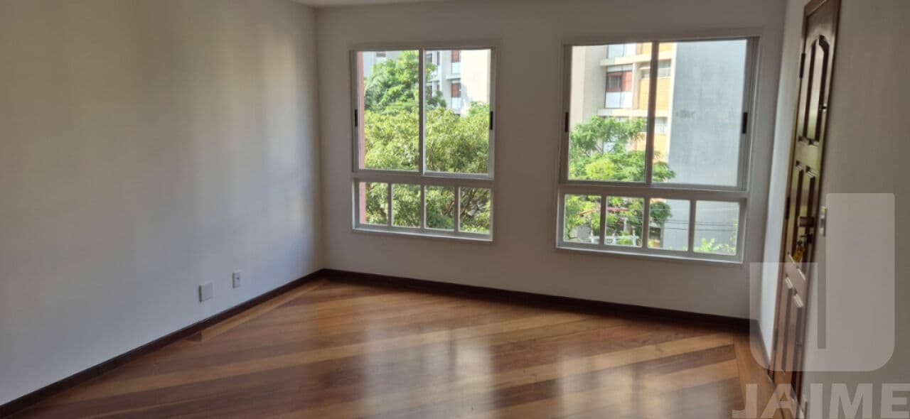 Apartamento de 3 dormitórios na R Ministro Godói — Perdizes, São Paulo