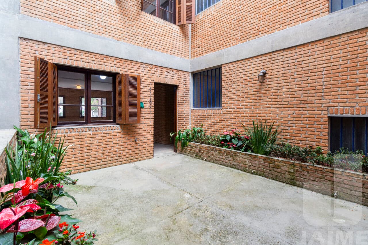 Casa de 5 dormitórios na R Maria Vidal — Sumaré, São Paulo - foto 3
